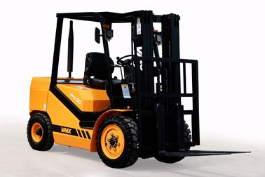 Yellow 3 Ton Diesel Forklift Warehouse Lift Truck 1070mm Fork Length