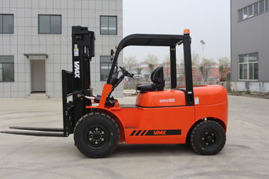5000kg Load Capacity Diesel Powered Forklift 6000mm Max Lifting Height