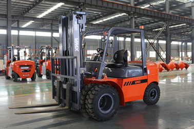 Manual Operation Diesel Engine Forklift 4500kgs Loading Capacity 3105 * 2290 * 1480mm