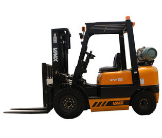 Four Wheel Counterbalance Gas Forklift Truck With Side Shifter Customized